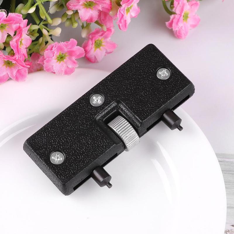 Adjustable Watch Case Opener 8 - مراجعة Crystal Press Tool وسعره