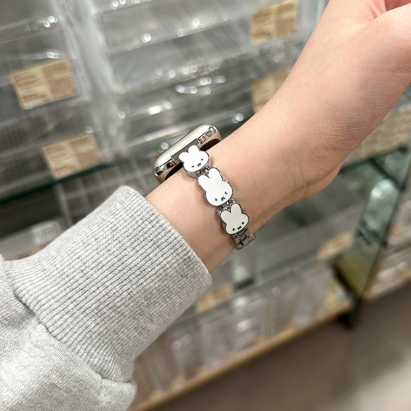 Miffy Rabbit Leather Watch Ban - مراجعة Apple Watch Band وسعره