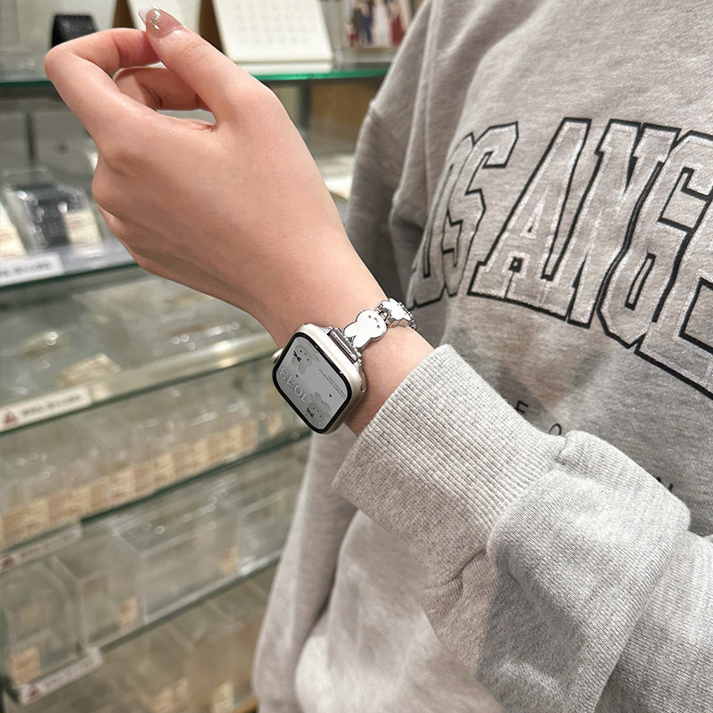 Miffy Rabbit Leather Watch Ban - مراجعة Apple Watch Band وسعره
